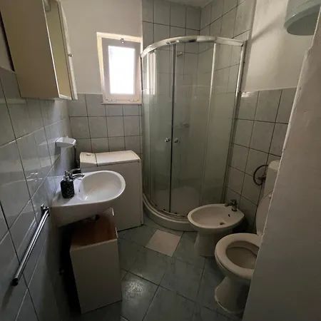 Leila Apartment *