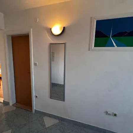 Leila Apartment