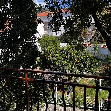Leila Apartment