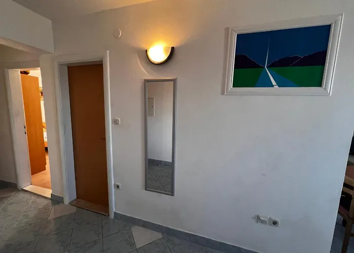 Leila Apartment
