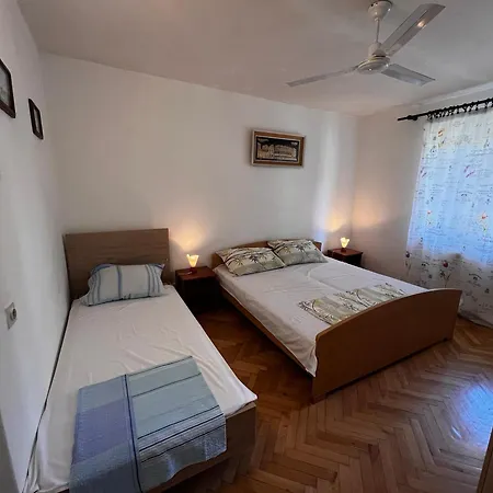 Leila * Trogir